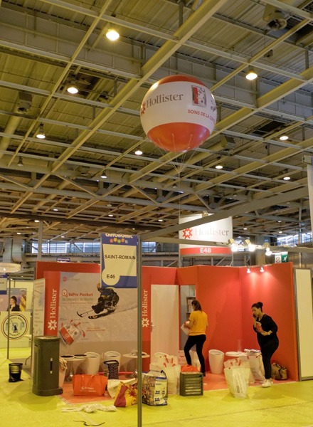 Ballon géant personnalisé aux couleurs d’une marque.